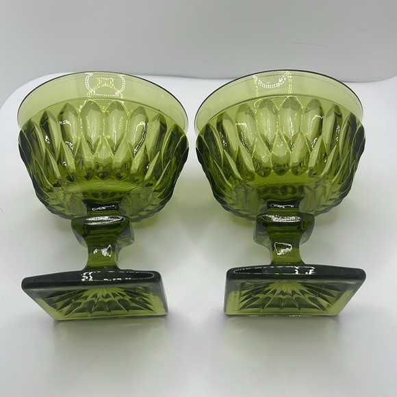 Set of 2 Vintage Green Champagne or Sherbet Goblets,  Mt Vernon by Indiana Glass - Picture 3 of 7
